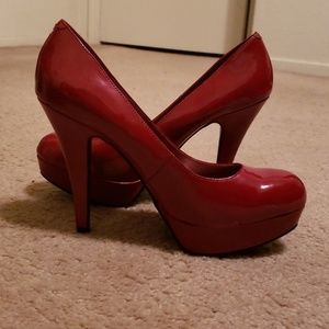 Guess heels